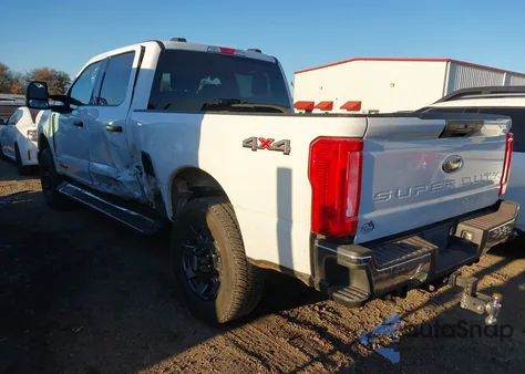 2023 Ford F-250 Xlt z USA, uszkodzony, nr VIN 1FT7W2BT6PEC04377